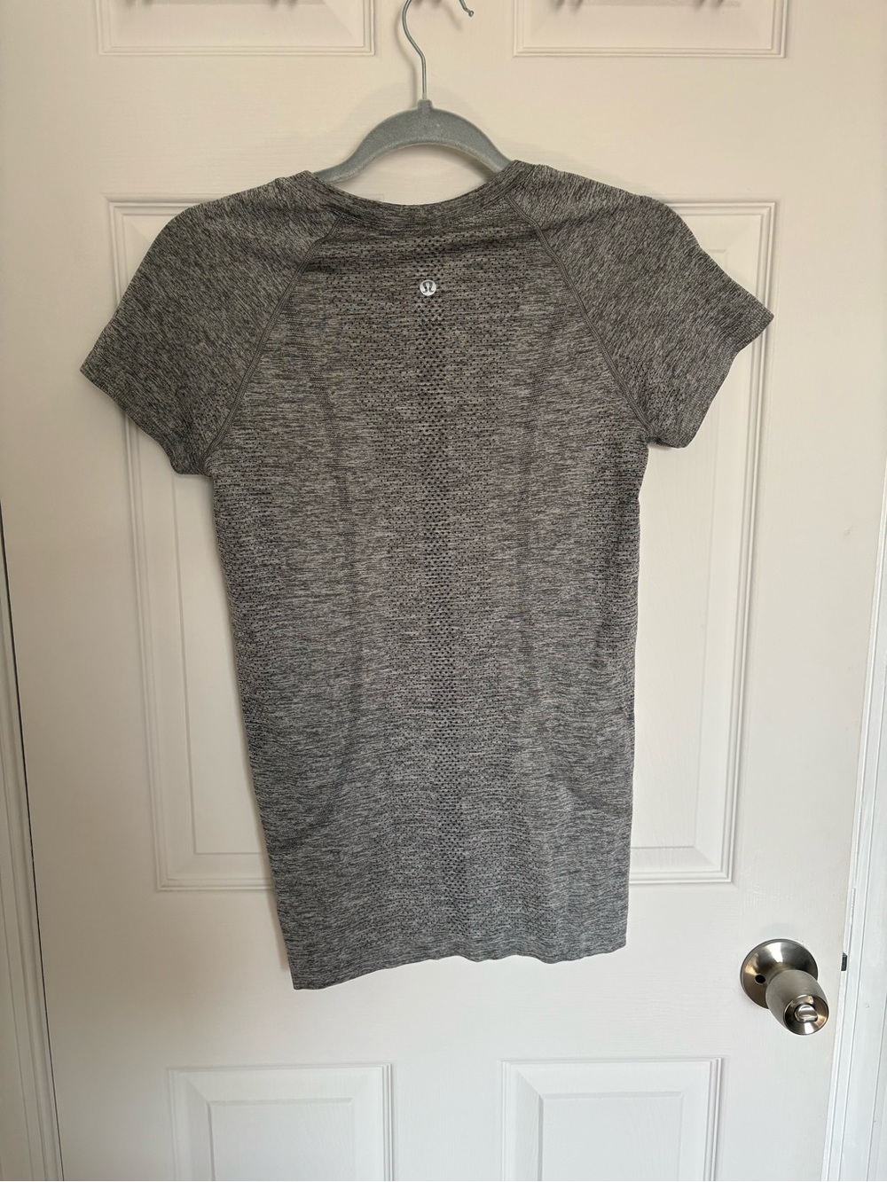 Lululemon Swiftly Tshirt - Gray Size 6 - Picture 3 of 3